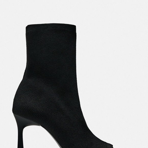 Open toe fabric ankle boots - Picture 2 of 3
